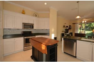 7670 NW 70th Ave, Parkland, FL 33067, Sold 01/31/17