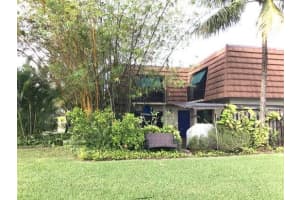 9474 NW 48th St, Sunrise, FL 33351, Sold 02/24/17