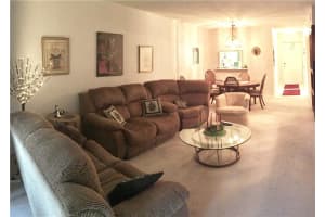 400 SE 10th St, Deerfield Beach, FL 33441, Sold 12/28/17