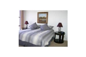 2841 N Ocean Blvd, Fort Lauderdale, FL 33308, Sold 03/27/17