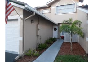 1260 W Lakes Dr, Deerfield Beach, FL 33442, Sold 02/21/17