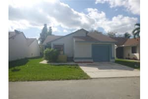 11010 SW 13th St, Pembroke Pines, FL 33025, Sold 01/31/17