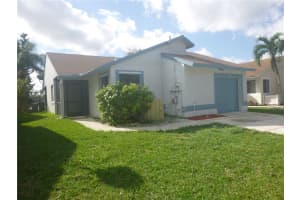 11010 SW 13th St, Pembroke Pines, FL 33025, Sold 01/31/17