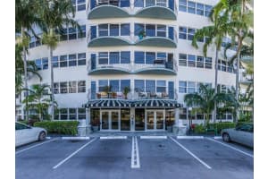 3250 NE 28th St, Fort Lauderdale, FL 33308, Sold 02/17/17