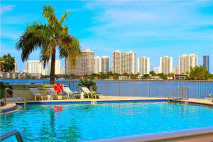 16565 NE 26th Ave #4a, Miami, FL 33160, Sold 02/24/17