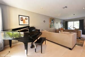 4057 Eastridge Cir, Pompano Beach, FL 33064, Sold 03/03/17