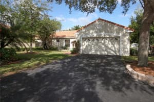 9588 NW 9th Ct, Plantation, FL 33324, Sold 02/10/17