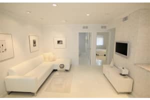 2660 NE 8th Ave, Wilton Manors, FL 33334, Sold 01/31/17