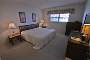 615 N Riverside Dr, Pompano Beach, FL 33062, Sold 11/08/17