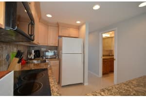 4050 N Ocean Dr, Fort Lauderdale, FL 33308, Sold 02/10/17