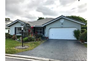 5439 Pine Cir, Coral Springs, FL 33067, Sold 03/31/17