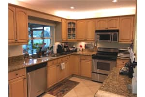 5439 Pine Cir, Coral Springs, FL 33067, Sold 03/31/17