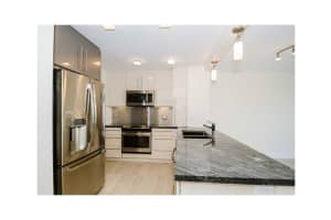 MLS# F10046344, Fort Lauderdale, Florida 33301