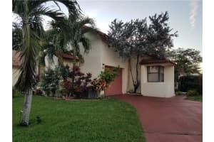 720 SW 113th Ave, Pembroke Pines, FL 33025, Sold 02/15/17