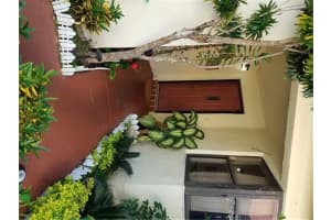 720 SW 113th Ave, Pembroke Pines, FL 33025, Sold 02/15/17