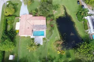 11170 SW 42nd Ct, Davie, FL 33328, Sold 07/11/17