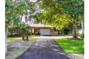 10870 SW 26th Ct, Davie, FL 33328, Sold 03/16/17