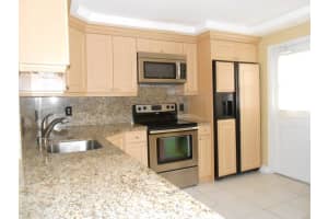 2200 NE 33rd Ave #9g, Fort Lauderdale, FL 33305, Sold 02/13/17