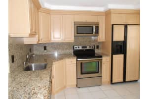 2200 NE 33rd Ave #9g, Fort Lauderdale, FL 33305, Sold 02/13/17