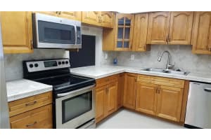 7000 Nova Dr, Davie, FL 33317, Sold 02/15/17