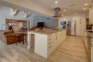 630 Middle River Dr, Fort Lauderdale, FL 33304, Sold 04/03/17