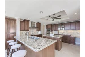 1 Las Olas Cir PH 4, Fort Lauderdale, FL 33316, Sold 01/19/18