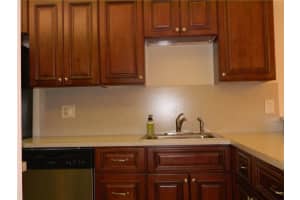 2965 NE 8th Terrace, Wilton Manors, FL 33334, Sold 05/08/17