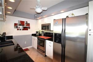 547 Waterside Dr, Hypoluxo, FL 33462, Sold 04/20/17