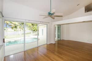 1171 Laguna Springs Dr, Weston, FL 33326, Sold 05/26/17