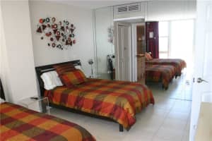 4040 Galt Ocean Dr, Fort Lauderdale, FL 33308, Sold 09/29/17