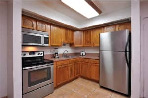 19055 NW 62nd Ave, Hialeah, FL 33015, Sold 04/11/17