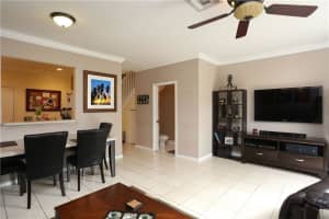 9080 NW 54th St, Sunrise, FL 33351, Sold 02/16/17