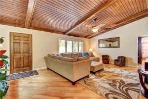11074 Glenwood Dr, Coral Springs, FL 33065, Sold 04/04/17