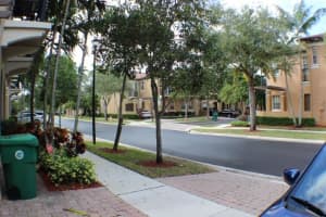 8662 Blaze Ct, Cooper City, FL 33328, Sold 08/18/17