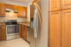 4143 N Ocean Blvd, Fort Lauderdale, FL 33308, Sold 11/01/17