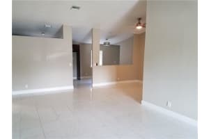 4941 NW 92nd Ave, Sunrise, FL 33351, Sold 05/15/17