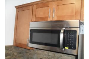 2000 NE 51st Ct, Fort Lauderdale, FL 33308, Sold 03/16/17