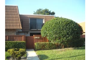 2912 Waterford Dr S, Deerfield Beach, FL 33442, Sold 04/03/17