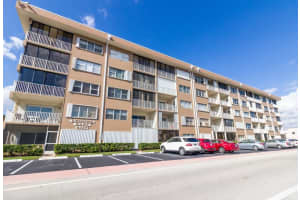 4117 Bougainvilla Dr, Lauderdale-By-The-Sea, FL 33308, Sold 10/12/17