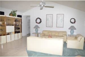 7819 Sunflower Dr, Margate, FL 33063, Sold 04/13/17