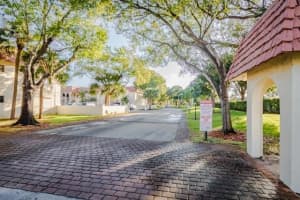 134 S Cypress Rd, Pompano Beach, FL 33060, Sold 11/03/17