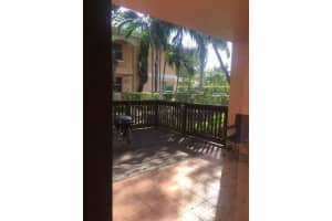 3263 NW 44th St, Oakland Park, FL 33309, Sold 03/15/17