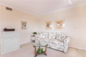 101 N Birch Rd, Fort Lauderdale, FL 33304, Sold 04/03/17