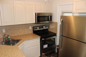 430 SE 2nd Ave e3, Deerfield Beach, FL 33441, Sold 03/10/17