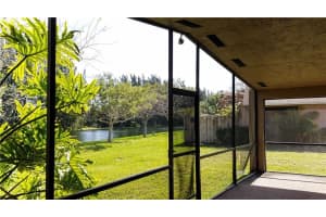 568 Woodgate Cir, Sunrise, FL 33326, Sold 04/18/17