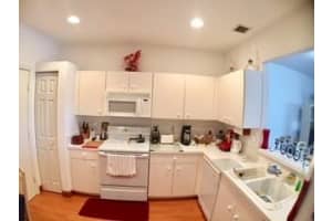 9065 NW 55th St, Sunrise, FL 33351, Sold 03/27/17