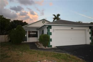 4100 SW 84th Terrace, Davie, FL 33328, Sold 08/17/17