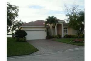 374 NW 120th Dr, Coral Springs, FL 33071, Sold 03/27/17