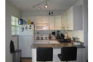 2660 NE 8th Ave, Wilton Manors, FL 33334, Sold 03/28/17