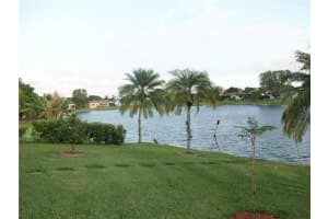 9720 NW 83rd St, Tamarac, FL 33321, Sold 04/26/17